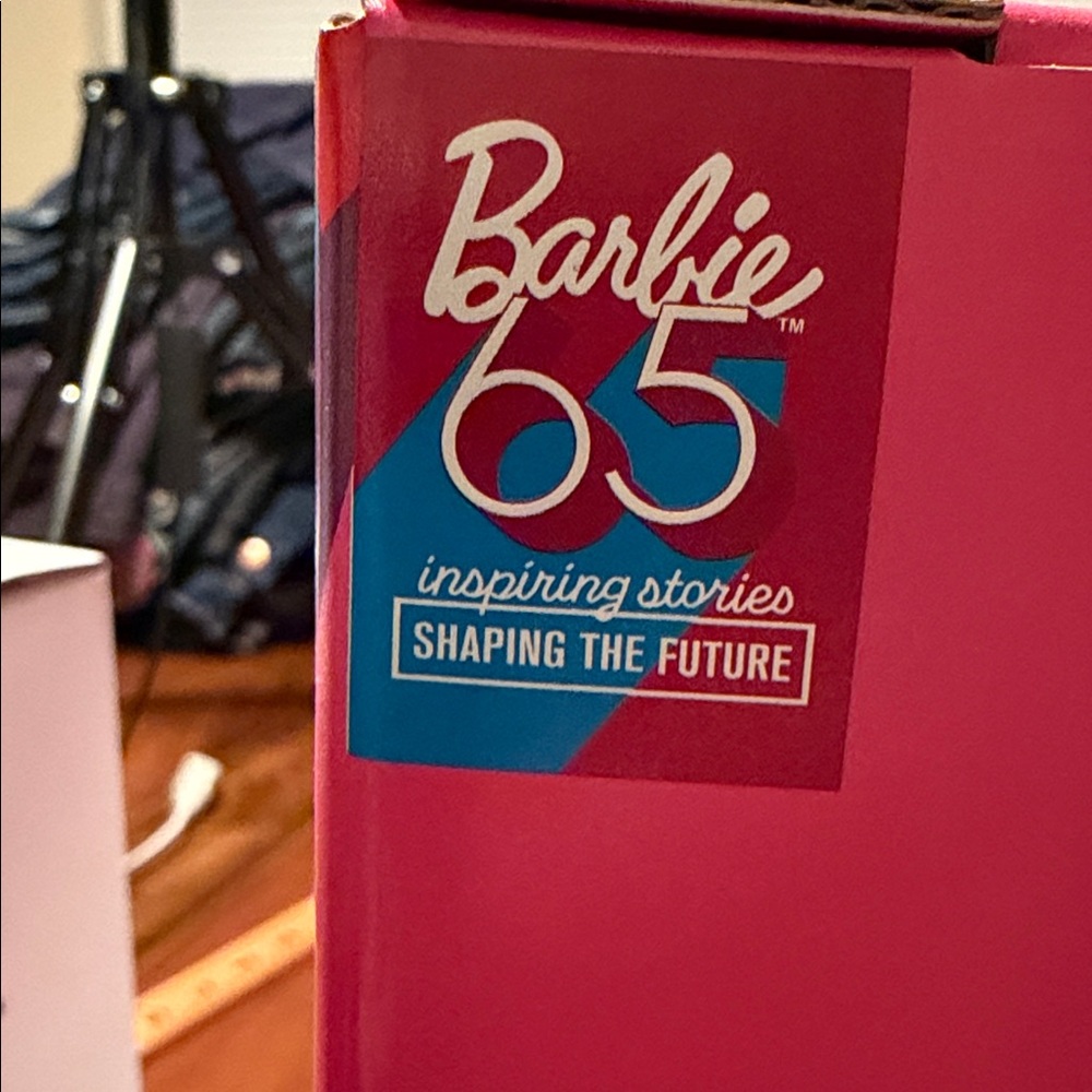 BRAND NEW - Exclusive 80's! Stanley x Barbie H2.0 FlowState™ Tumbler 40 OZ - Picture 6 of 8
